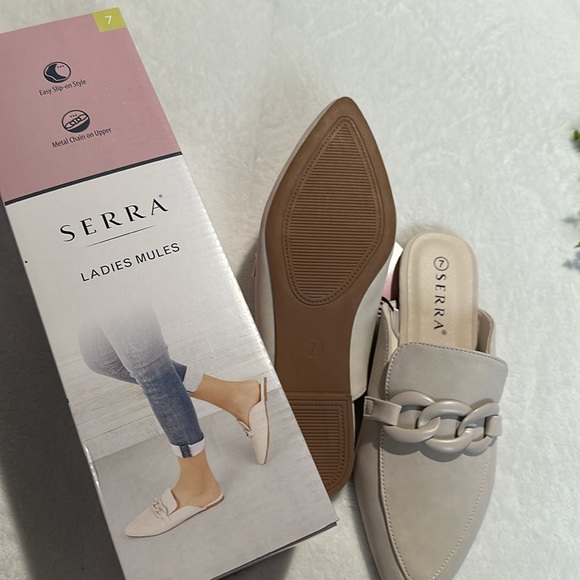 Serra White Mules - Picture 4 of 4